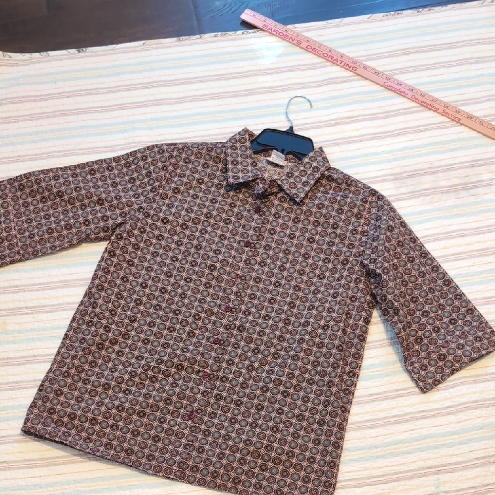 🌼Stylish Patterned Vintage Shirt